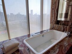 -广州天河希尔顿酒店