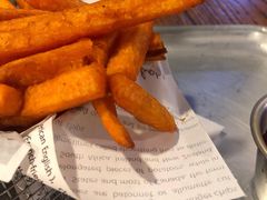 -I HOLIC艾豪丽披萨(KKone店)