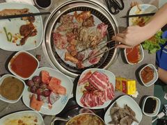 -金滏山烤肉·海鲜·火锅自助餐厅(襄阳万达店)