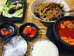 -吴草鸡爪오초닭발韩食堂(融恒盈嘉中心店)