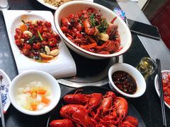 -霄汉牛三鲜湖北砂锅菜(万松园2店)
