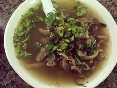 羊杂汤-清真喜兰老丁羊汤特色小吃