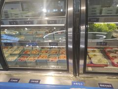 面包甜点陈列柜-蚝英雄鲜蚝自助专门店(长楹天街直营店)