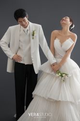 -至臻微拉婚纱摄影