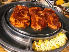 辣椒酱五花肉-姜虎东白丁烤肉(恒隆广场店)