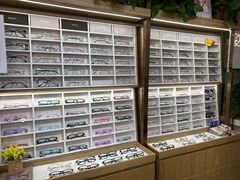 -视野联行眼镜·蔡司·控优点授权(长白万象汇店)
