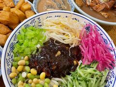 老北京炸酱面-门框胡同百年卤煮(新街口店)