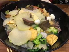 -万记麻辣烫国展总店