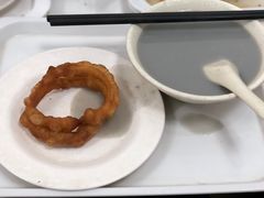 豆汁焦圈-老磁器口豆汁店(天坛店)