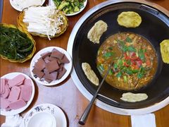 -曹丞相·地锅鸡·地锅鱼(武林店)