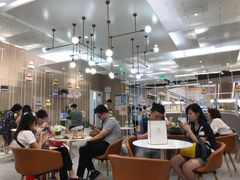 大堂-奈雪的茶(市百一店)