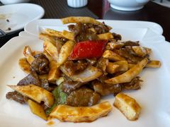 欢喜椰子黄牛肉-蜈支洲岛珊瑚酒店临海阁中餐厅