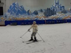 -乔波室内滑雪场