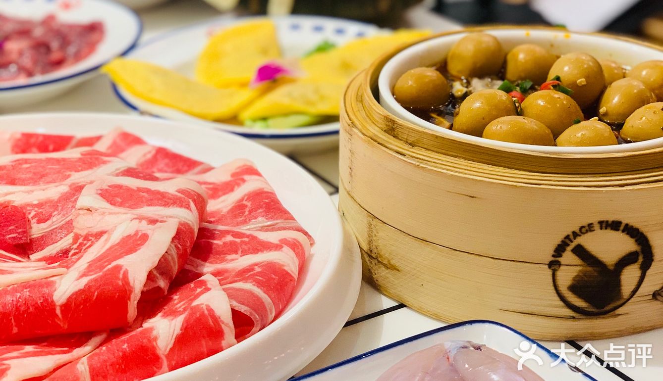 性价比也是超级高的~手工蛋饺：皮薄里边肉馅多