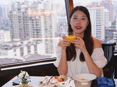 -广州花园酒店-凌璇阁360度高空海鲜自助餐CAROUSEL