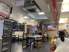 大堂-三头牛·潮汕牛肉生蚝火锅 (夏湾店)