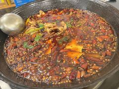 -鸿顺老铁锅美蛙鱼府(解放碑店)