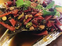 东巴烤鱼-小厨子私房菜·云南美食店