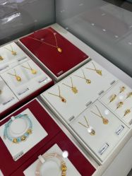 -周大福CHOW TAI FOOK(浦东八佰伴店)