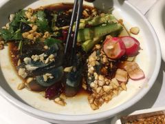 拍黄瓜炝糖心皮蛋-小厨娘淮扬菜(清江苏宁广场店)