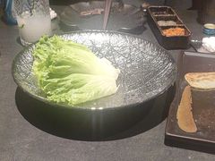 -铭牛烧肉·和牛海鲜自助(高新月牙湖店)