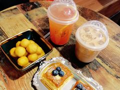 -柯斗斗主题餐厅·狗咖·围炉煮茶·茶饮(国瑞升平里店)