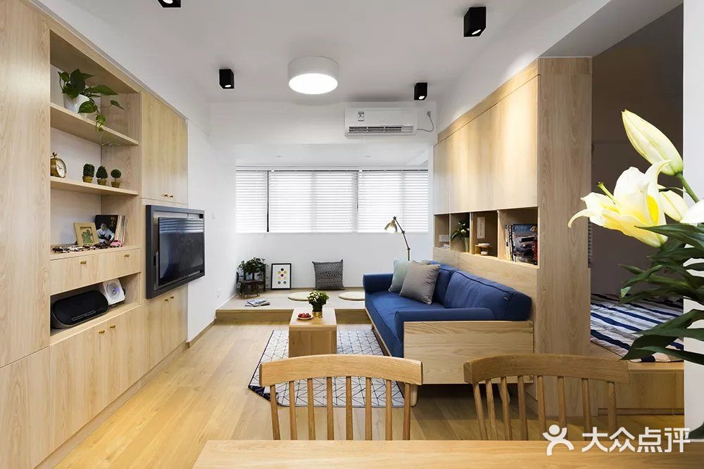 今日分享[礼花]客厅采光太差？把移门换一换  