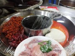 -山城年华老火锅(玉林店)