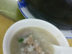 招牌猪杂粥-东江客家情食府