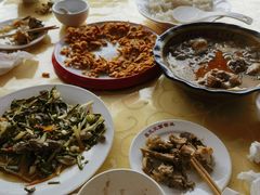 -华龙特色大骨鸡农家菜馆