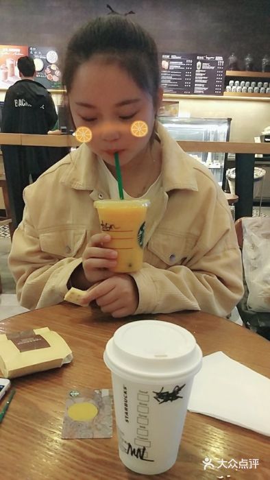 星巴克(泰安万达店)图片