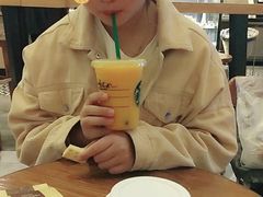 -星巴克(泰安万达店)