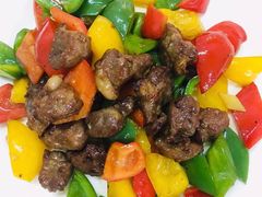 彩椒炒牛筋粒-顺德美食坊(南沙分店)