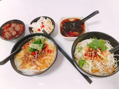 -一品郑记重庆牛肉米线馆(东泰路店)