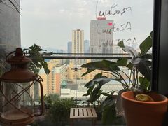 -luutosa  cafe & tea 鹿兔山
