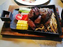 -穹六人间 people 6(岳阳路店)