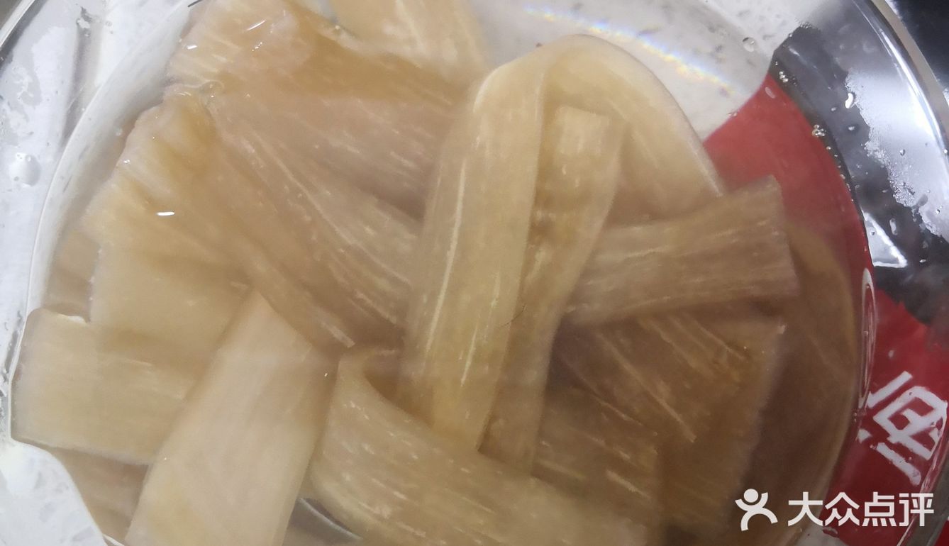 麻椒,干辣椒少许,香菜两根