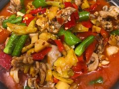 -老滇山寨•云南特色菜•地方菜•民族风情歌舞表演(金碧店)