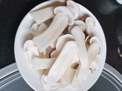 -银同牦牛肉火锅