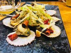 油泼扇贝-老东镇啤酒屋海鲜加工·蒸汽海鲜·海鲜烧烤(台东店)