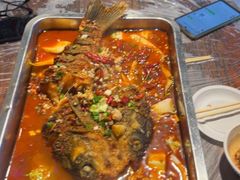 -老街烧烤大排档·地道湖北菜·龙虾馆(汉口火车站店)
