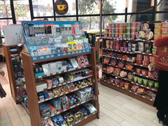 -全家便利店(天目山路三店)