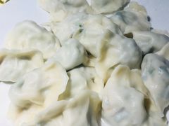 -方国老头包子·39年威海本地老字号•小船海鲜疙瘩汤