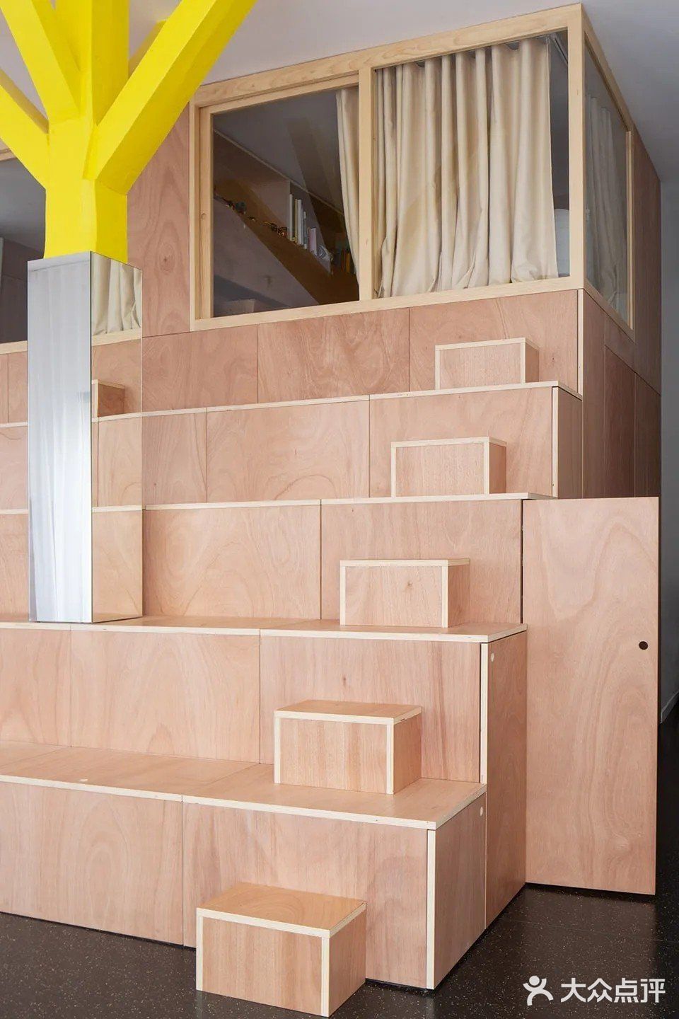 只有可以漫步的异形立面