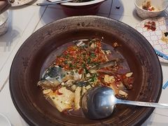 -阿瓦山寨·湘菜现炒·剁椒鱼头王(咸阳总店)