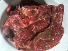 牛排肉-马路牙子地桌烤肉(工体店)