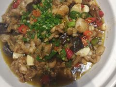 口味牛蛙-大家庭食尚餐厅