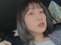 -Feel 羽毛接发