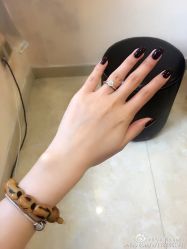 -进巍美甲美睫店