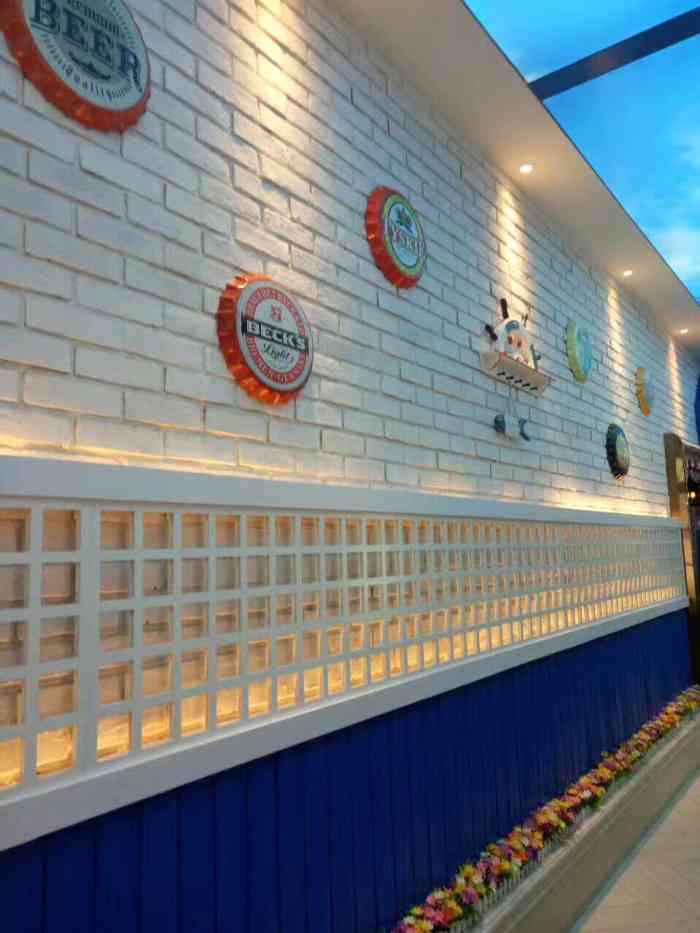 m-show麦秀时尚ktv-"环境很好,装修风格是童话的意境,服务员小.